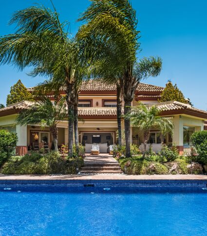 Villa en venta en Guadalmina Baja, San Pedro de Alcantara