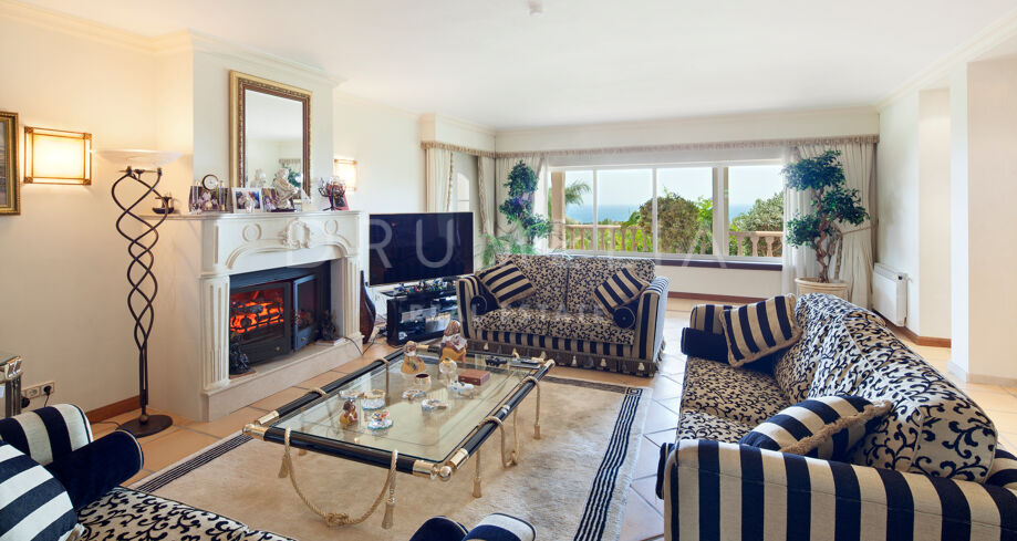 Atemberaubende Luxusvilla mit Gästehaus in Los Altos de los Monteros, Marbella Ost