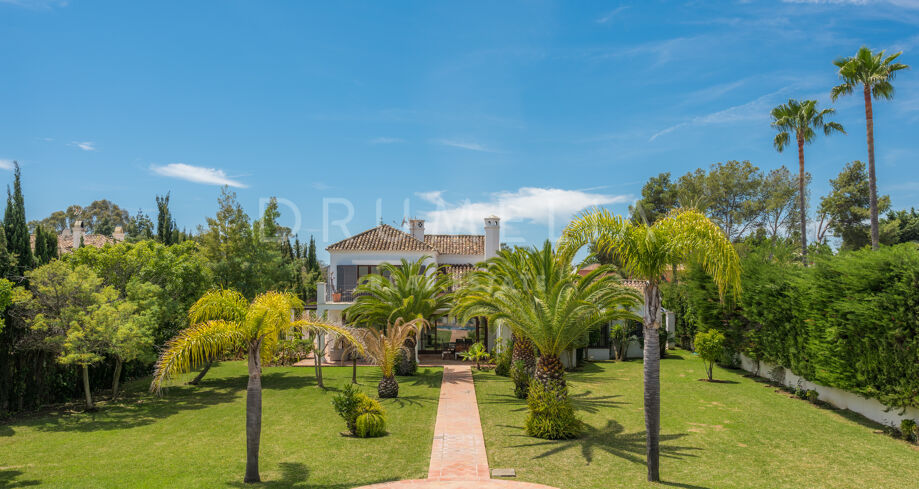Magnificent classic Mediterranean luxury house in Guadalmina Baja, San Pedro de Alcantara, Marbella