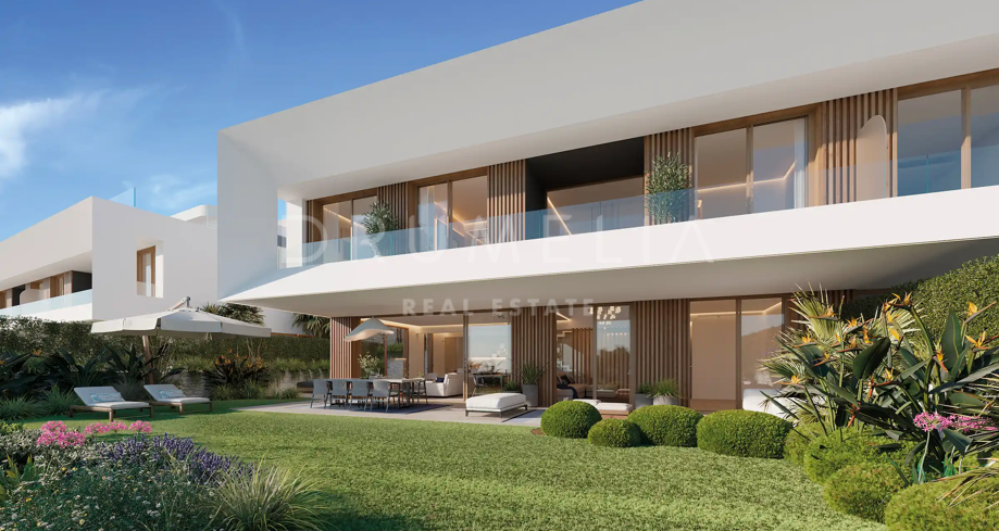 Eigentijdse Woningen omringd door Golf en Natuur in Estepona