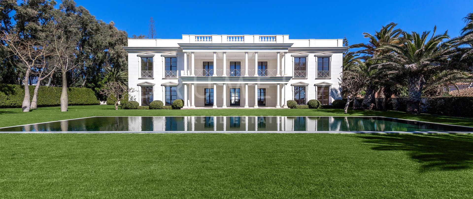 Villa Miramar - Imposing Seafront High- End Palatial Villa in Guadalmina Baja