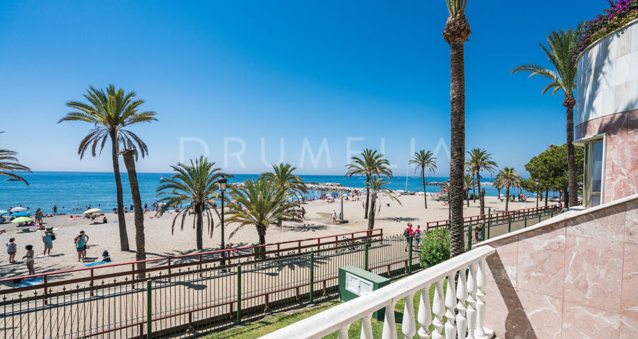One of a Kind Frontline Beach, Duplex in Gray D'Albion, Puerto Banus, Marbella