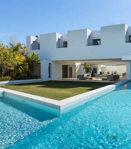 Frontline Golf Ultra-Modern Luxury Villa, Guadalmina Alta, Marbella