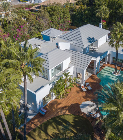 Uitzonderlijke luxe villa in het prestigieuze Guadalmina Baja, Marbella