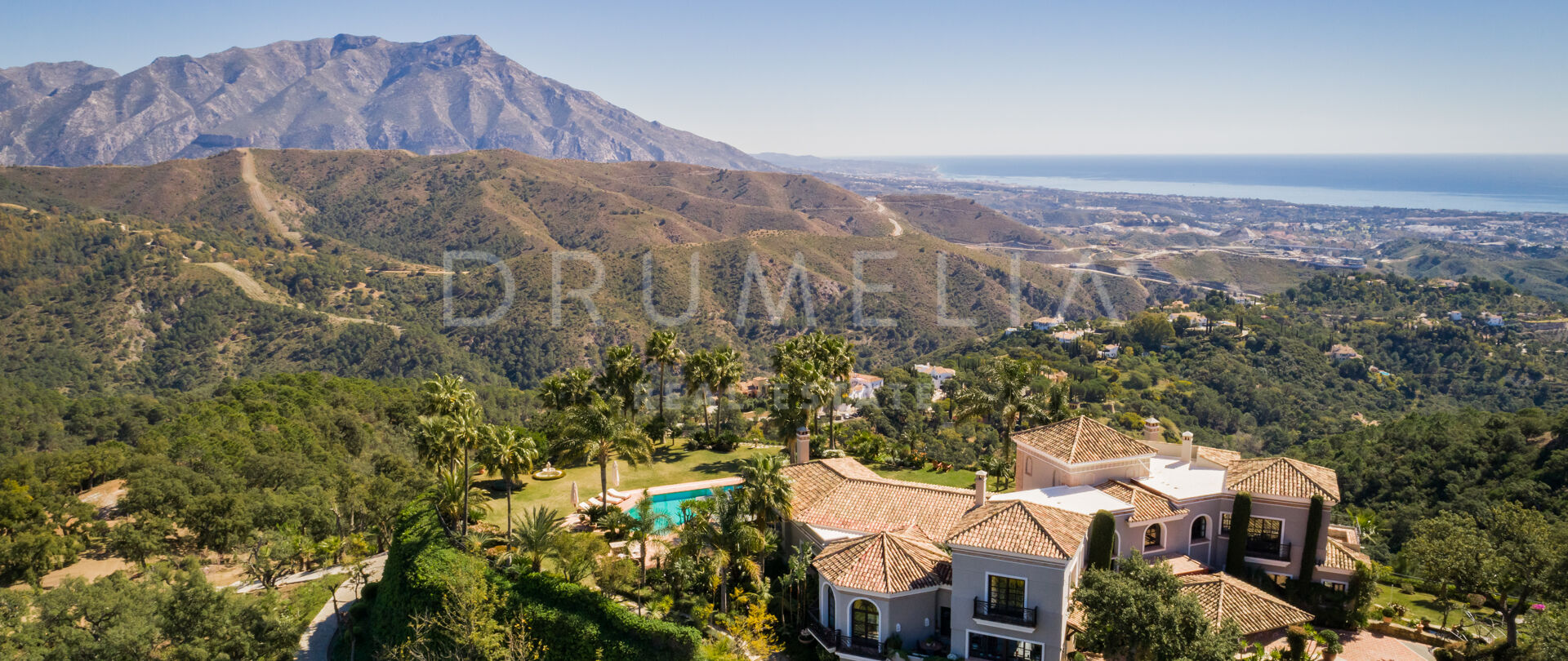 Outstanding, Elegant Classic Style Villa in Zagaleta, Benahavis