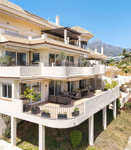 Ekskluzywny luksusowy apartament typu duplex z widokiem na morze w Aloha Hill Club, Nueva Andalucía