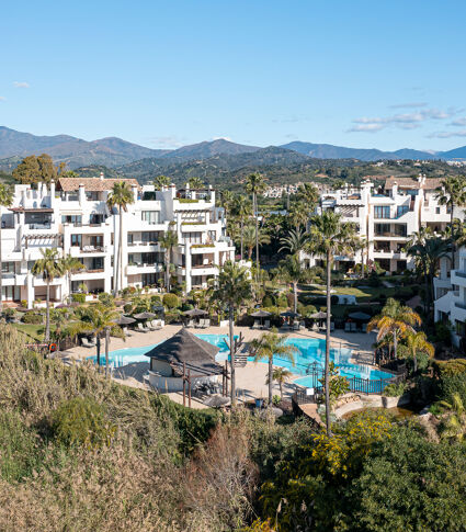 Beachfront luxury apartment in Bahía del Velerín with sea views, terrace & designer finishes.