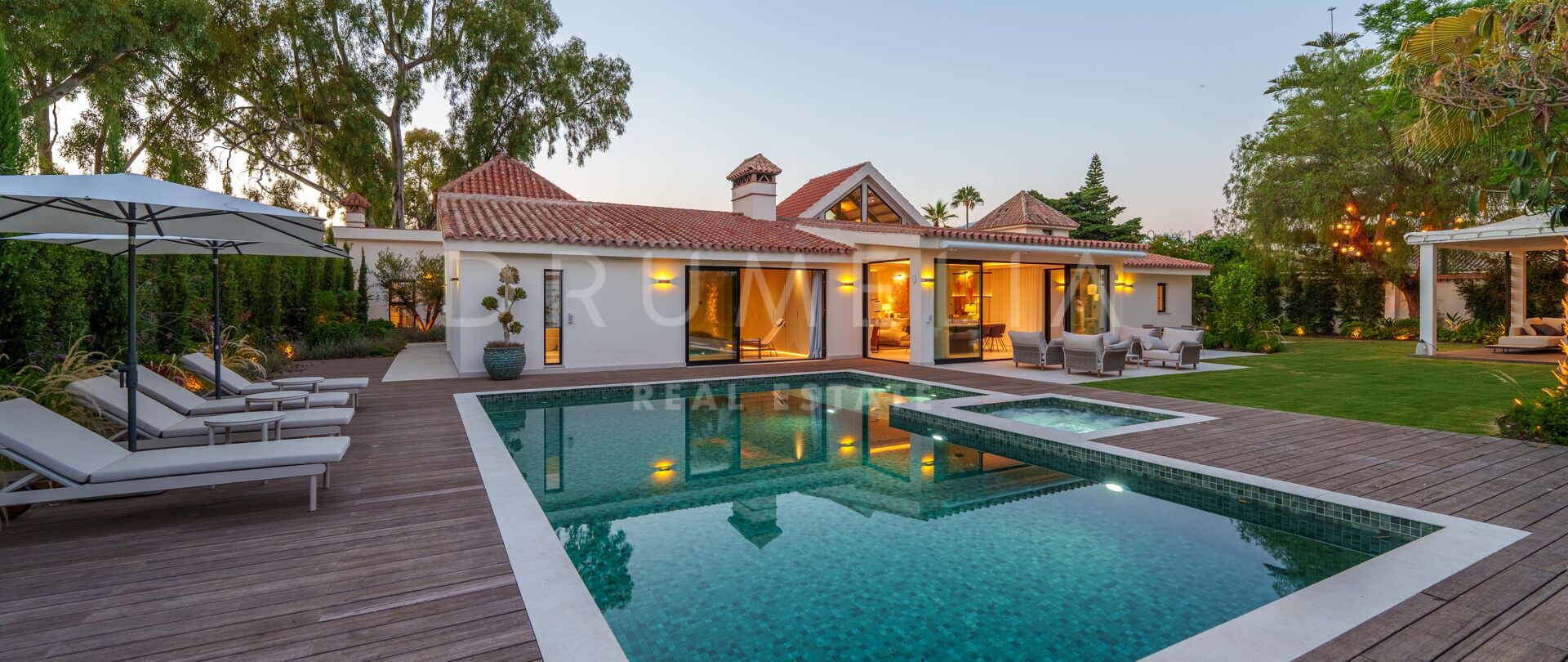 Приватный Современный Оазис в Пуэрто-Банусе