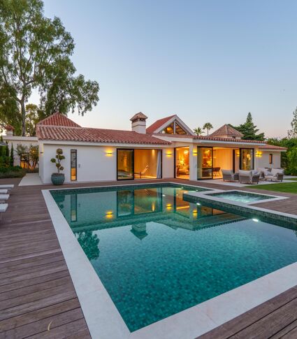 Privates Zeitgenössisches Refugium in Puerto Banús