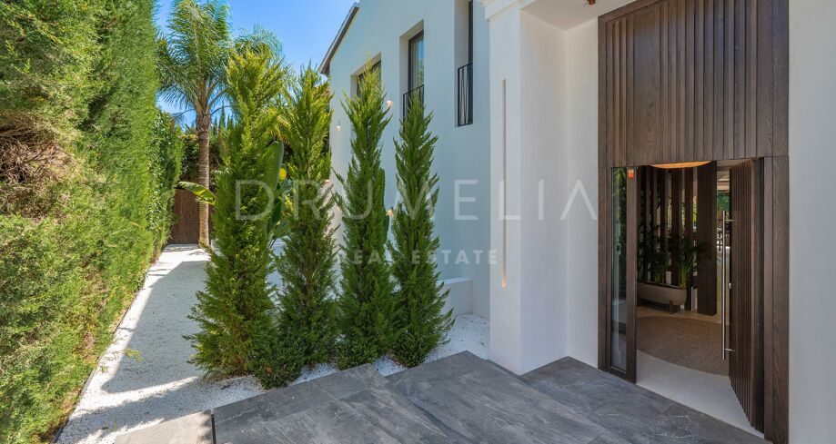 Luxury Renovated Villa with Andalusian Charm Just Minutes from Puerto Banús