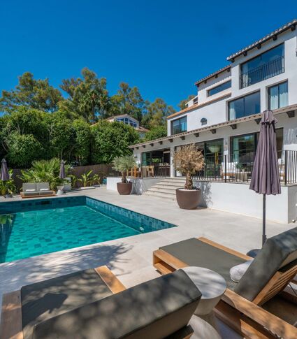 Luxuriöse, renovierte Villa mit andalusischem Charme, nur wenige Minuten von Puerto Banús entfernt