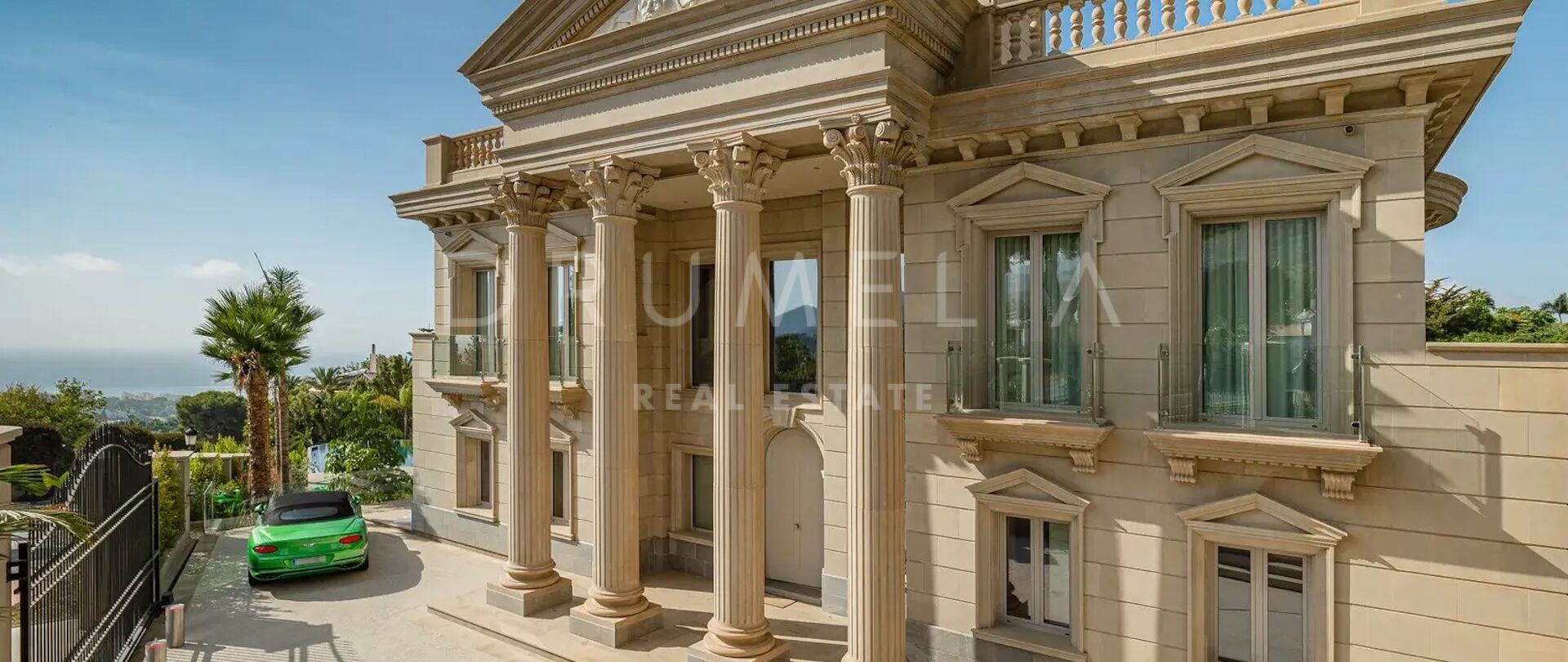 Mansión Palaciega Contemporánea con Vistas Panorámicas en Sierra Blanca, Marbella