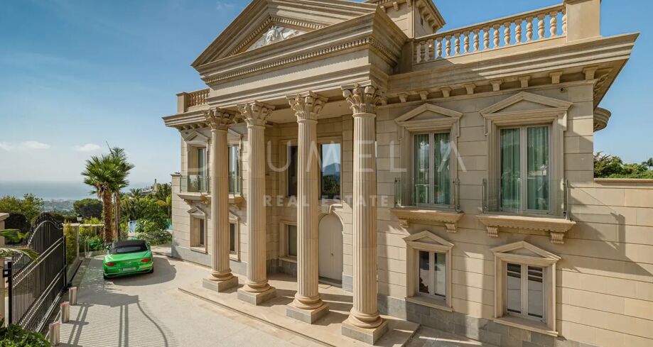 Mansión Palaciega Contemporánea con Vistas Panorámicas en Sierra Blanca, Marbella