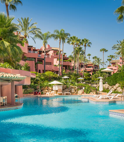 Prachtig, modern 3-slaapkamer appartement aan het strand met zeezicht en luxe voorzieningen in Menara Beach.
