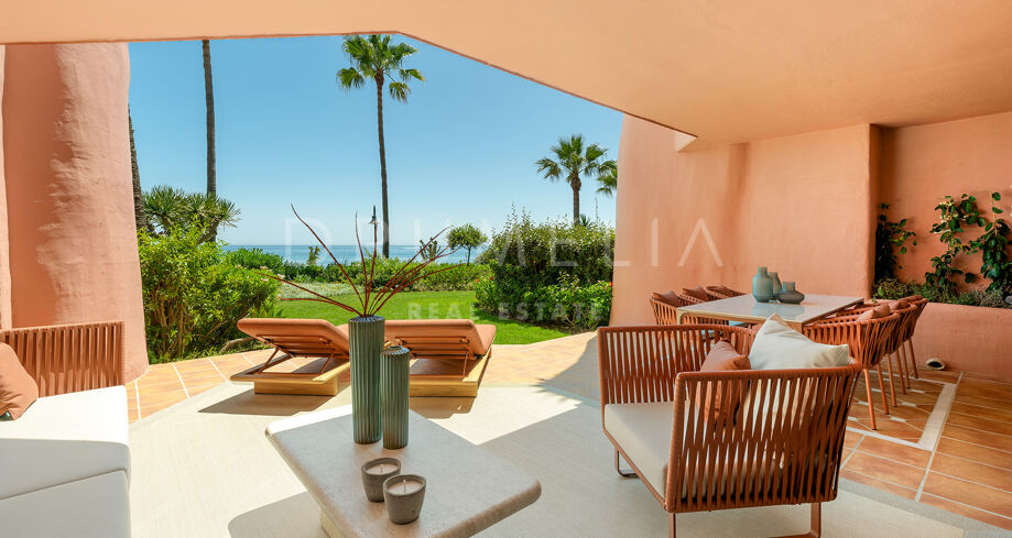 Stunning, modern 3-bed beachfront apartment with sea views and luxury amenities in Menara Beach.