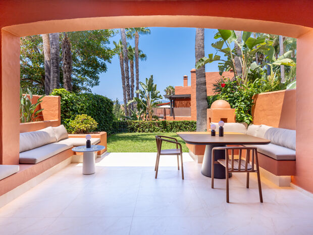 Helt renoverad lyxvilla i Altos de Puente Romano