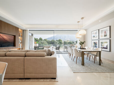 Exclusive newly built apartment in Aloha, Marbella, with top-tier amenities near Puerto Banús