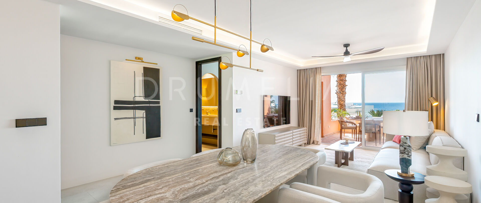 Elegant renovated apartment with Mediterranean views on Marbella’s Golden Mile