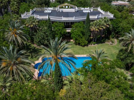 Ein zeitloses Meisterwerk neoklassischer Eleganz in Marbella