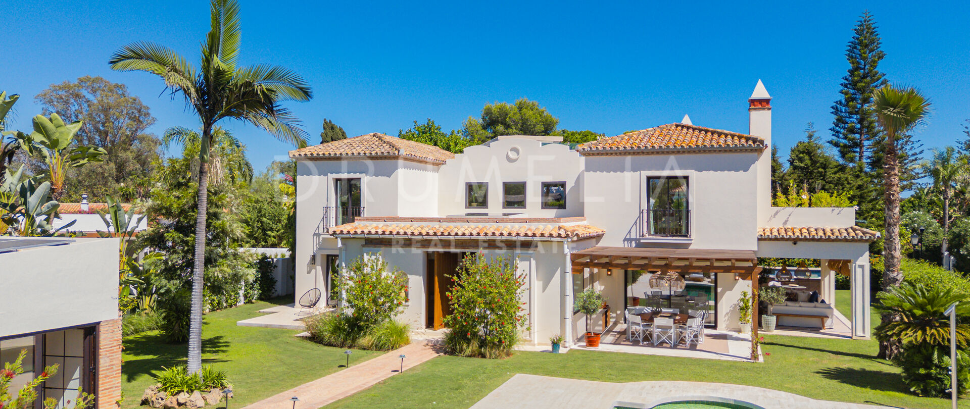 Villa rénovée en bord de mer à Casasola