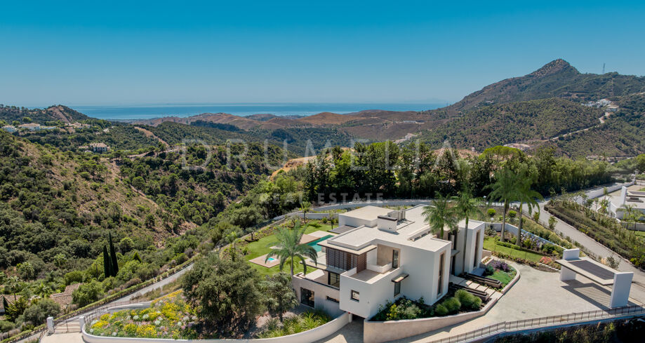 Casa Olea - Neubau Zeitgenössische Villa mit Meerblick in La Zagaleta