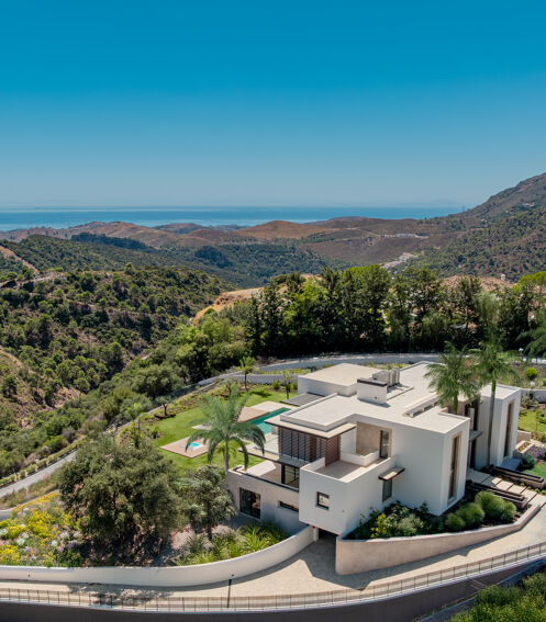 Casa Olea - Brand-New Contemporary Villa with Sea Views in La Zagaleta