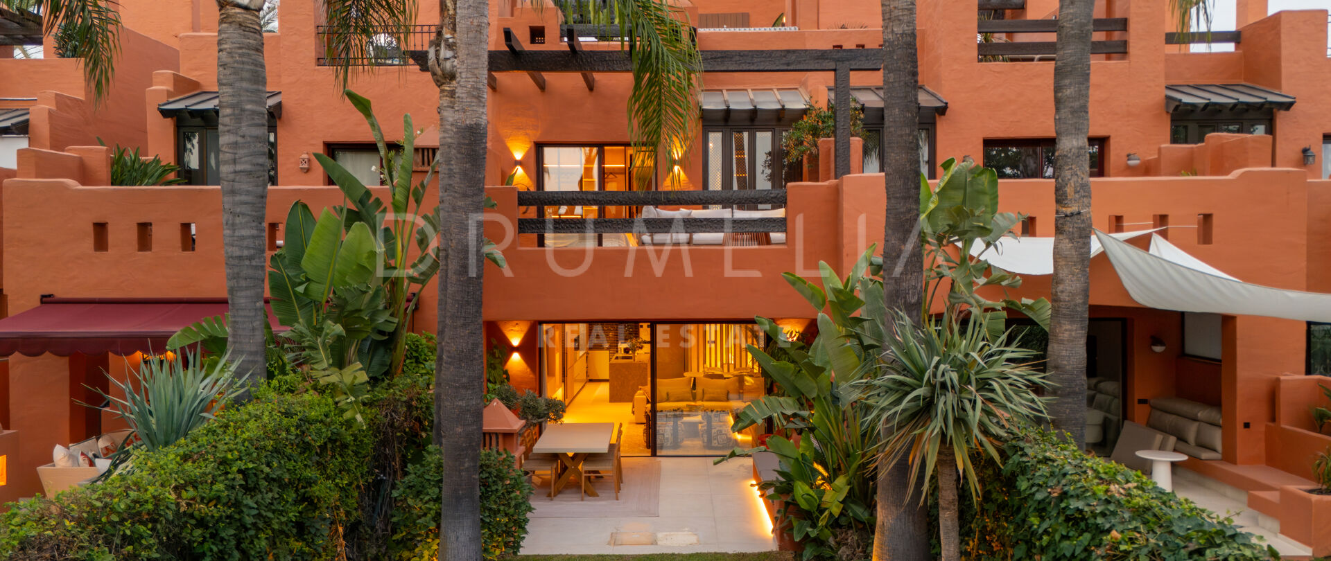 Stylish renovated townhouse with 4 bedrooms, garden and terraces on Marbella’s Golden Mile