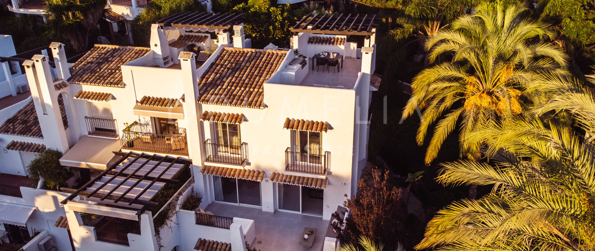 Elegant 3-bedroom penthouse in Sierra Club, Nueva Andalucía with luxury design, 95 m² terrace, and prime Marbella location