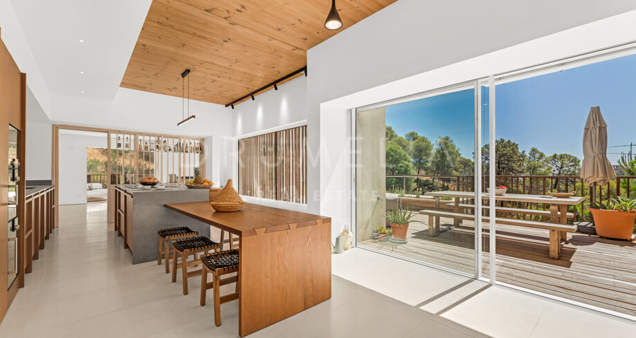 Современная вилла с панорамным видом в Эль-Мадроньяль, Бенахавис