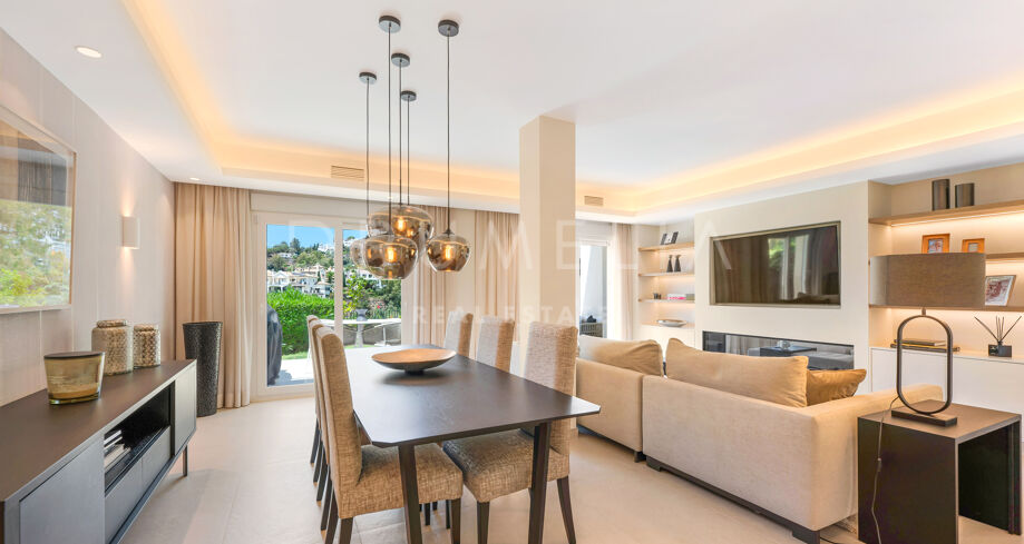 Maison de ville moderne de 3 chambres à La Quinta Hills avec solarium sur le toit et vues panoramiques