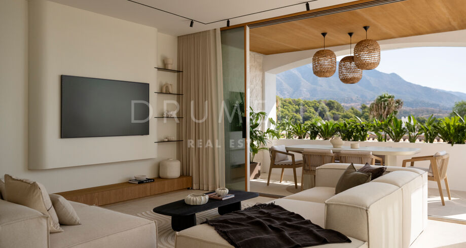 Moderne Familiebolig med Fjellutsikt i Aloha, Nueva Andalucía