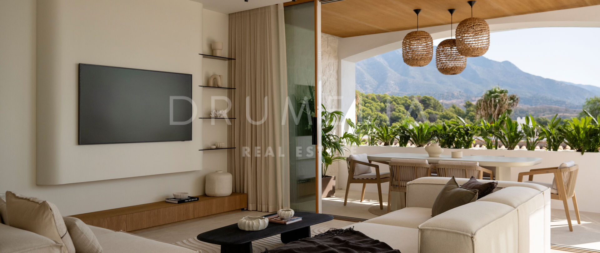 Résidence Familiale Moderne avec Vue sur la Montagne à Aloha, Nueva Andalucía