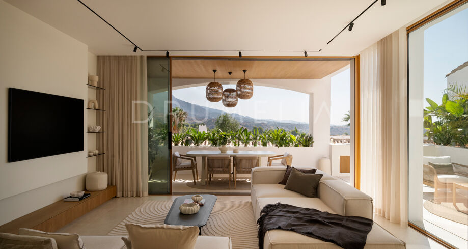 Moderne Familiebolig med Fjellutsikt i Aloha, Nueva Andalucía