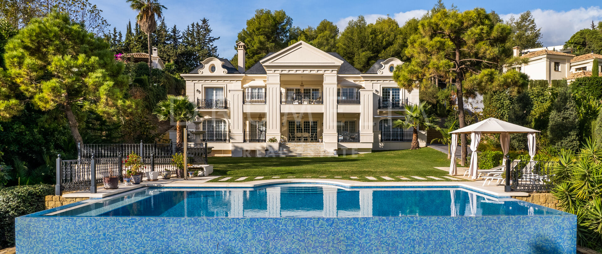 Большая роскошная вилла с видом на Ла Конча в Cascada de Camoján, Марбелья