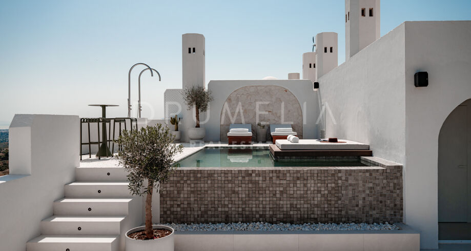 Duplextakvåning med privat pool och panoramautsikt över havet i Jardines Colgantes, Golden Mile