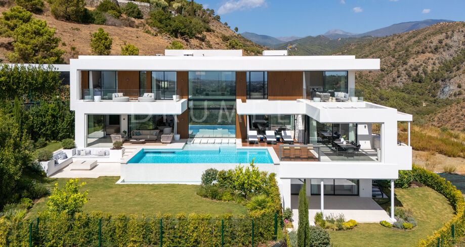 Villa de Luxe avec Piscine Intérieure à La Quinta, Benahavís