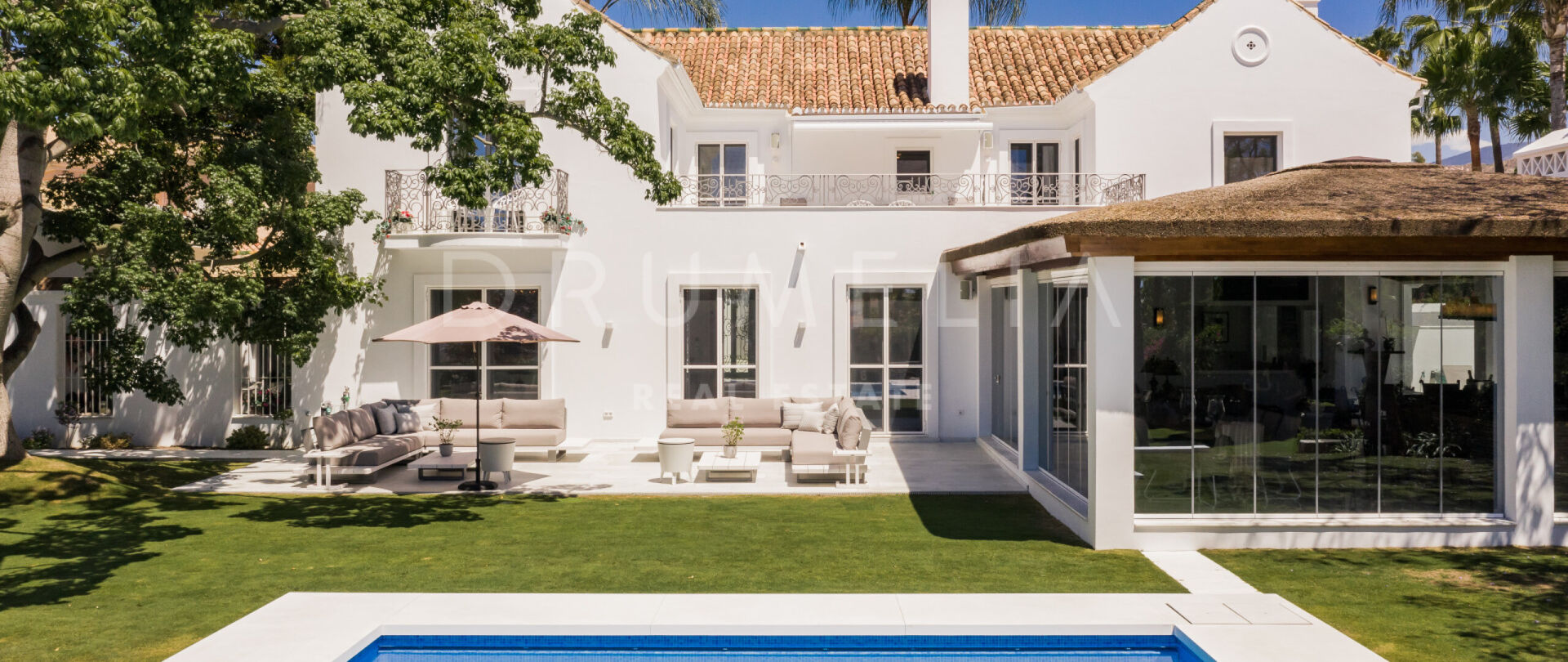 Elegante Villa mit sechs Schlafzimmern in La Cerquilla, Nueva Andalucía Marbella