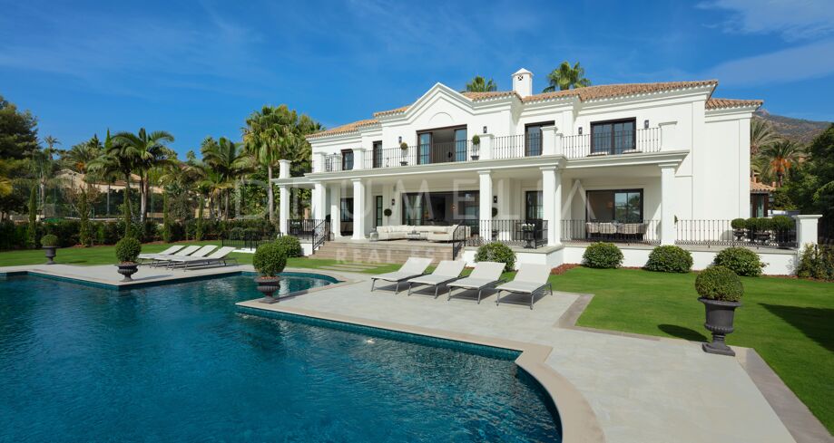 Villa Sunrise - Preciosa y elegante mansión con vistas al mar en Sierra Blanca, Milla de Oro de Marbella