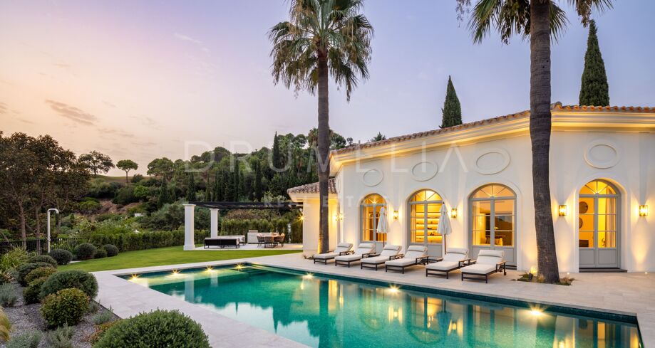 Hedendaagse villa met bergzicht in La Zagaleta, Benahavís