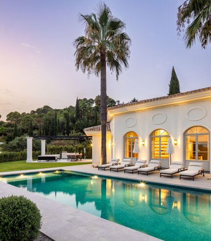 Contemporary Villa with Mountain Views in La Zagaleta, Benahavís