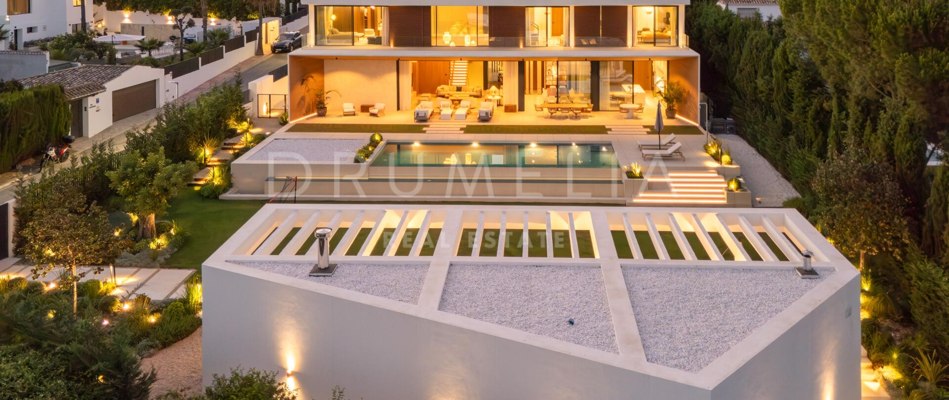 Moderne Luxusvilla in Guadalmina Alta, Marbella