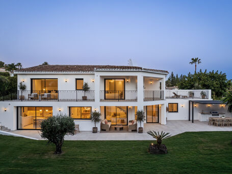 Gerenoveerde Luxe Villa met Uitzicht op Zee – Marbella Golden Mile
