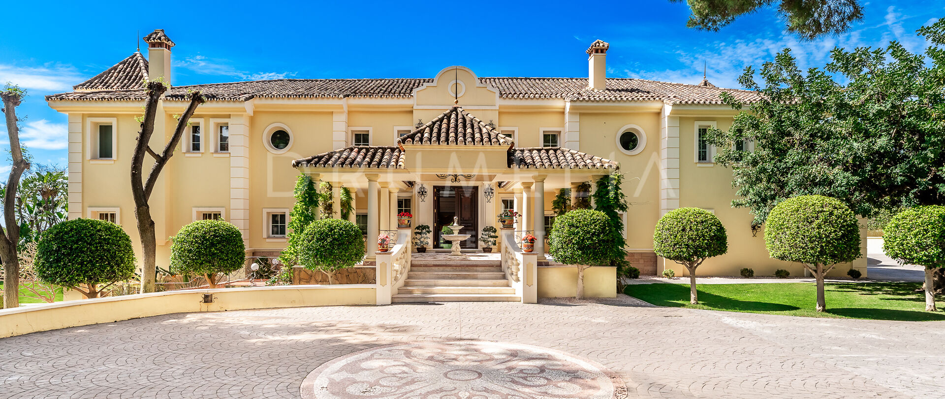 Средиземноморская усадьба класса люкс в Sierra Blanca, Marbella