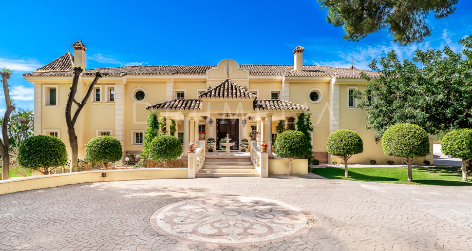 Средиземноморская усадьба класса люкс в Sierra Blanca, Marbella