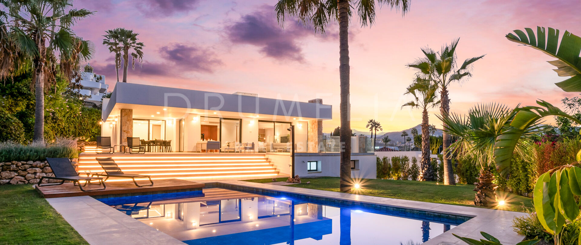 Villa moderna de lujo junto al golf en Guadalmina, San Pedro de Alcántara