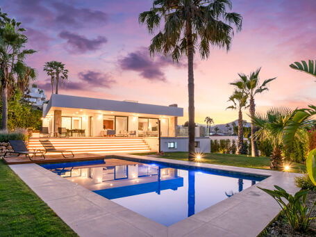 Modern Luxury Villa Next to the Golf in Guadalmina, San Pedro de Alcántara