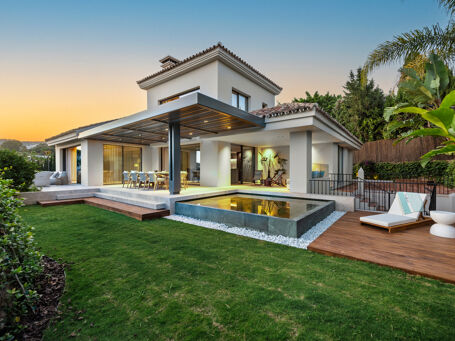 Contemporary Bali-Style Villa in Nueva Andalucía, Marbella