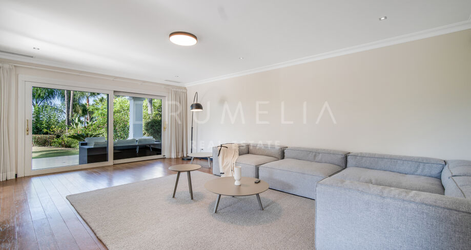 Elegant villa i Las Lomas de Magna Marbella