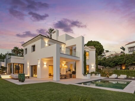 Elegant, helt renoverad villa i La Alquería, Benahavís