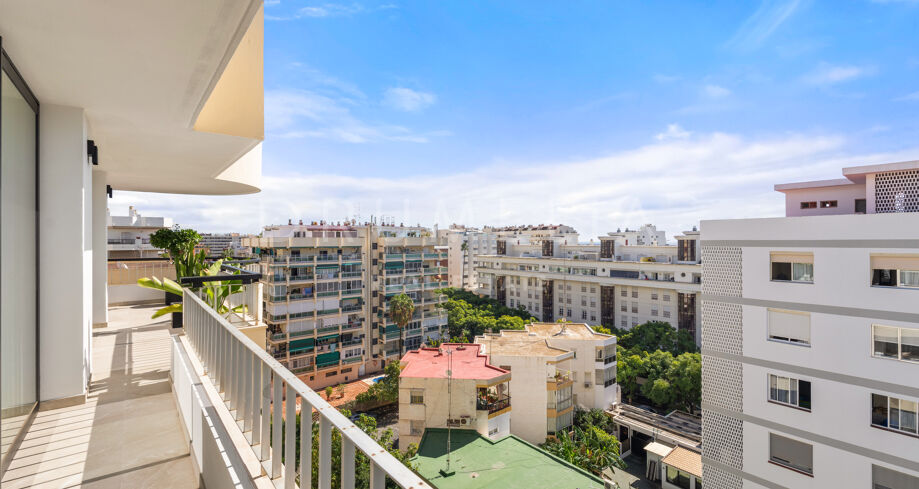 Elegant Modern Penthouse in Marbella Centrum